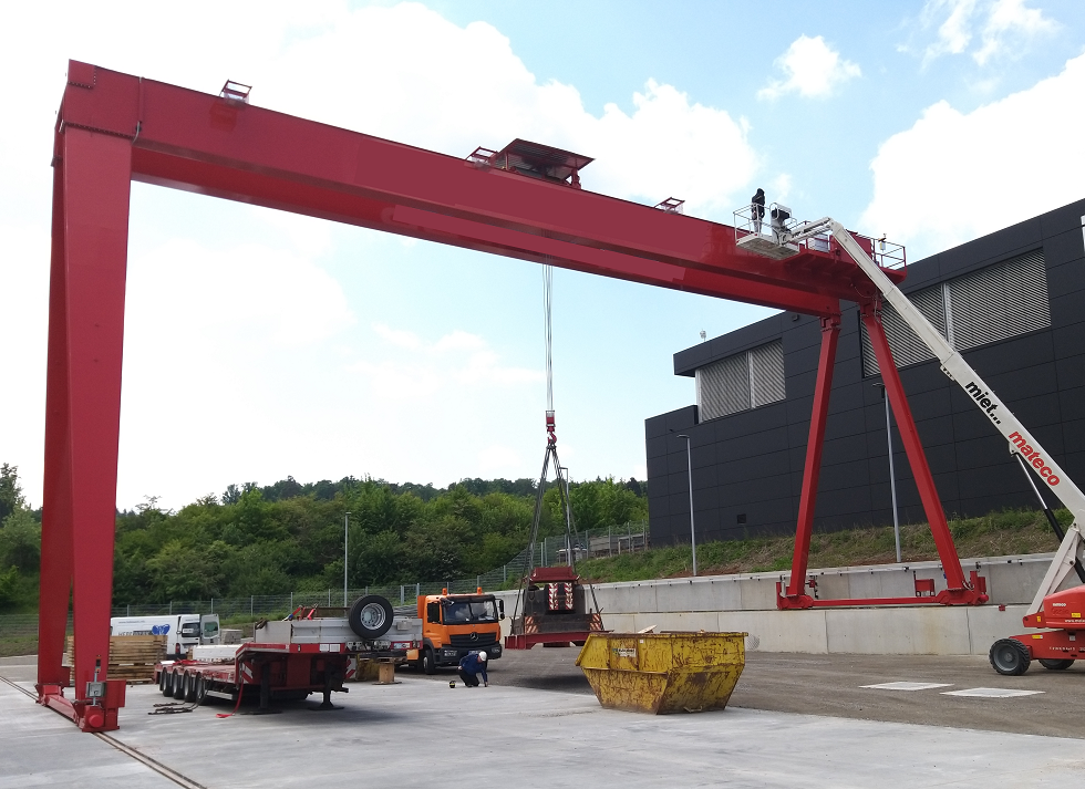 Montage Portalkran 25t