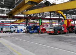 Miet-Mobilkran Stuttgart: Abheben 14t Brücke