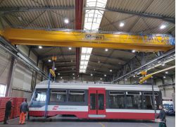 2 x 8t Zweiträgerbrückenkran Hand in Hand OMIS Schweiz