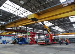 Demontage Zweiträgerbrückenkran mit Mobilkran aus Stuttgart